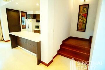 For RENT : Raintree Village Apartment / 3 Bedroom / 4 Bathrooms / 331 sqm / 135000 THB [7294000]