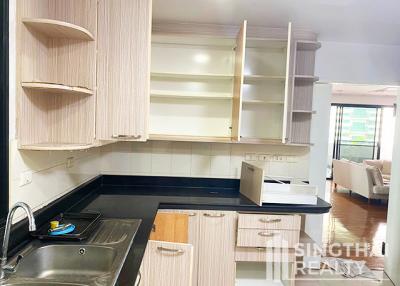 For RENT : President Park Sukhumvit 24 / 5 Bedroom / 4 Bathrooms / 386 sqm / 135000 THB [8602465]