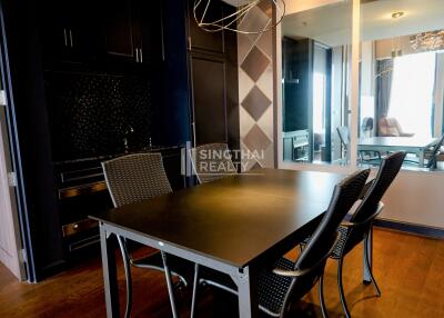 For RENT : Noble Ploenchit / 3 Bedroom / 2 Bathrooms / 120 sqm / 135000 THB [9941029]