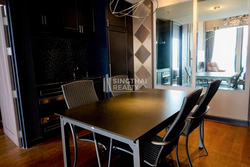 For RENT : Noble Ploenchit / 3 Bedroom / 2 Bathrooms / 120 sqm / 135000 THB [9941029]