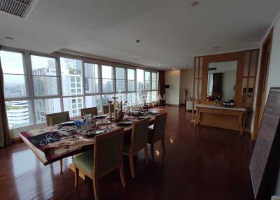 For RENT : GM Height / 3 Bedroom / 4 Bathrooms / 285 sqm / 135000 THB [R10427]