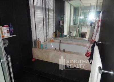 For RENT : The Met / 3 Bedroom / 4 Bathrooms / 226 sqm / 140000 THB [5929508]