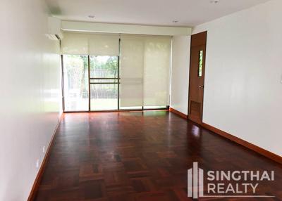 For RENT : House Sathorn / 5 Bedroom / 4 Bathrooms / 211 sqm / 140000 THB [6395358]