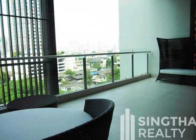 For RENT : S 59 / 3 Bedroom / 3 Bathrooms / 241 sqm / 140000 THB [6591724]