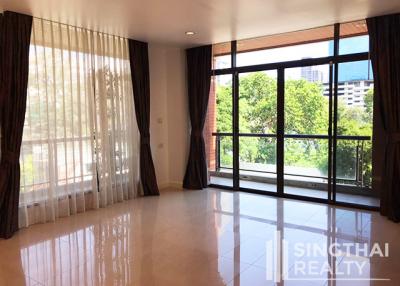 For RENT : Baan Ananda / 3 Bedroom / 3 Bathrooms / 301 sqm / 140000 THB [7899381]