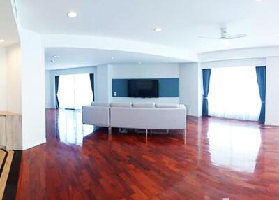 For RENT : Cosmo Villa / 3 Bedroom / 3 Bathrooms / 501 sqm / 140000 THB [7986755]