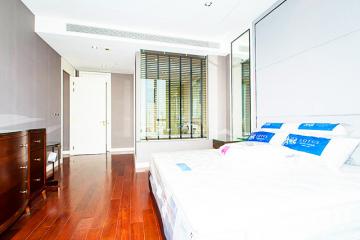 For RENT : MARQUE Sukhumvit / 2 Bedroom / 3 Bathrooms / 127 sqm / 170000 THB [8024174]