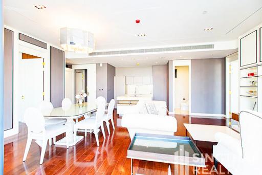 For RENT : MARQUE Sukhumvit / 2 Bedroom / 3 Bathrooms / 127 sqm / 170000 THB [8024174]