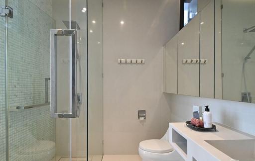For RENT : Vittorio / 2 Bedroom / 3 Bathrooms / 142 sqm / 140000 THB [9710605]
