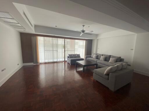 For RENT : Phirom Garden Residence / 4 Bedroom / 4 Bathrooms / 320 sqm / 140000 THB [9766743]