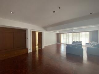 For RENT : Phirom Garden Residence / 4 Bedroom / 4 Bathrooms / 320 sqm / 140000 THB [9766743]