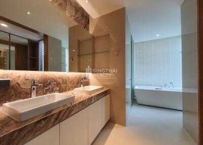 For RENT : Park Court Sukhumvit 77 / 3 Bedroom / 4 Bathrooms / 287 sqm / 140000 THB [10016380]