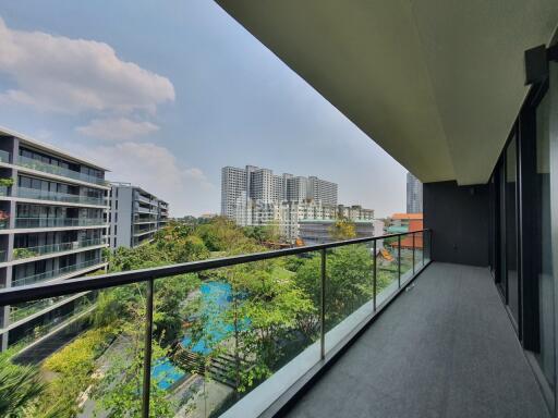 For RENT : Park Court Sukhumvit 77 / 3 Bedroom / 4 Bathrooms / 287 sqm / 140000 THB [10016380]