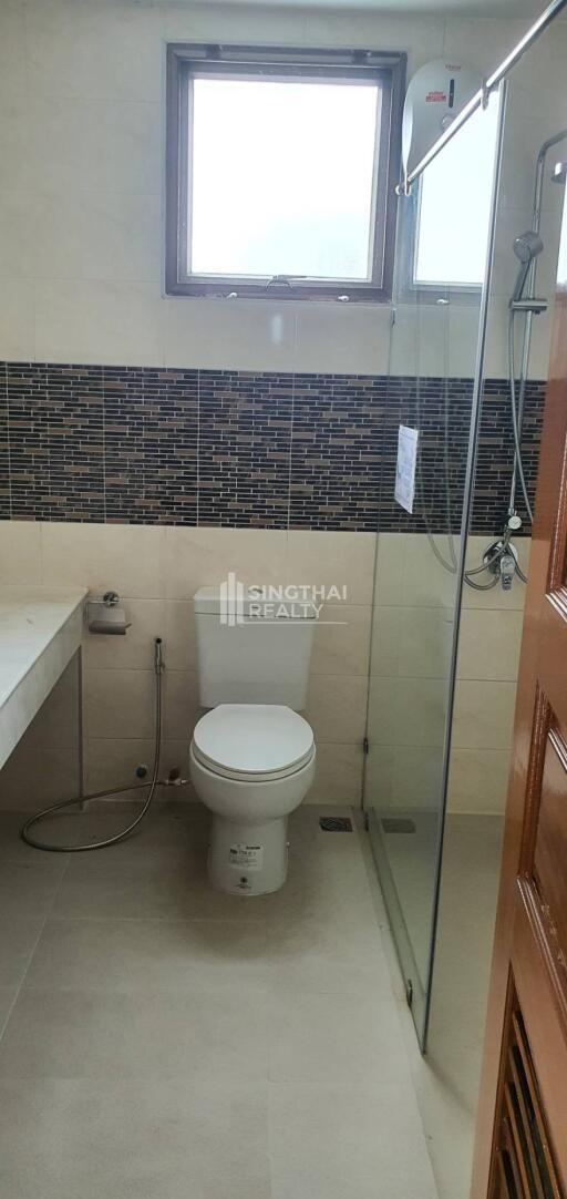 For RENT : House Thonglor / 4 Bedroom / 4 Bathrooms / 400 sqm / 140000 THB [R10191]