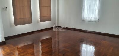 For RENT : House Thonglor / 4 Bedroom / 4 Bathrooms / 400 sqm / 140000 THB [R10191]