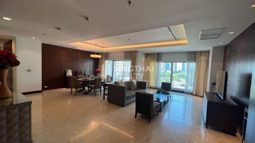 For RENT : Royal Residence Park / 3 Bedroom / 3 Bathrooms / 230 sqm / 140000 THB [10569032]
