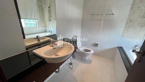 For RENT : Royal Residence Park / 3 Bedroom / 3 Bathrooms / 230 sqm / 140000 THB [10569032]