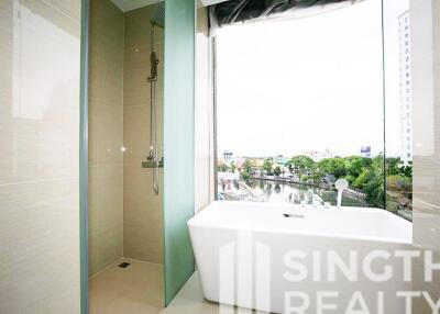 For RENT : Park Court Sukhumvit 77 / 3 Bedroom / 5 Bathrooms / 286 sqm / 145000 THB [6755189]