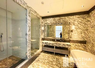 For RENT : The Ritz - Carlton Residences at MahaNakhon / 3 Bedroom / 2 Bathrooms / 150 sqm / 145000 THB [8749927]