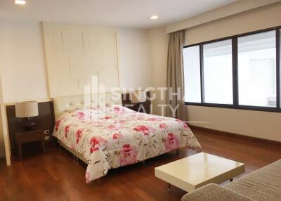 For RENT : Le Raffine Sukhumvit 24 / 3 Bedroom / 3 Bathrooms / 371 sqm / 150000 THB [3519488]