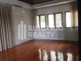 For RENT : House Thonglor / 3 Bedroom / 3 Bathrooms / 301 sqm / 150000 THB [3809177]