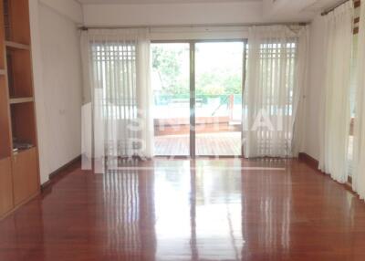 For RENT : House Thonglor / 3 Bedroom / 3 Bathrooms / 301 sqm / 150000 THB [3809177]