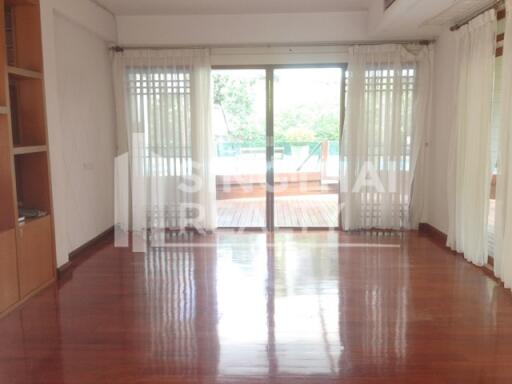 For RENT : House Thonglor / 3 Bedroom / 3 Bathrooms / 301 sqm / 150000 THB [3809177]