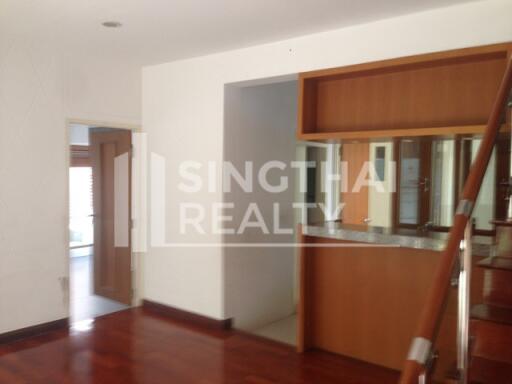 For RENT : House Thonglor / 3 Bedroom / 3 Bathrooms / 301 sqm / 150000 THB [3809177]