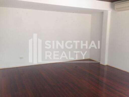 For RENT : House Thonglor / 3 Bedroom / 3 Bathrooms / 301 sqm / 150000 THB [3809177]