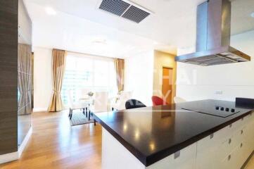 For RENT : Wind Sukhumvit 23 / 3 Bedroom / 3 Bathrooms / 243 sqm / 150000 THB [3863168]