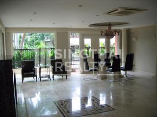 For RENT : House Ekkamai / 3 Bedroom / 3 Bathrooms / 301 sqm / 150000 THB [3855554]