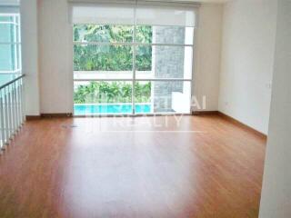 For RENT : House Phromphong / 4 Bedroom / 6 Bathrooms / 401 sqm / 150000 THB [4076939]