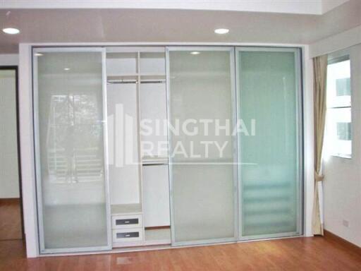 For RENT : House Phromphong / 4 Bedroom / 6 Bathrooms / 401 sqm / 150000 THB [4076939]