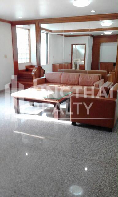 For RENT : House Nana / 3 Bedroom / 2 Bathrooms / 301 sqm / 150000 THB [4217276]