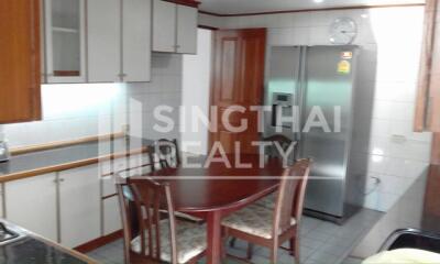 For RENT : House Nana / 3 Bedroom / 2 Bathrooms / 301 sqm / 150000 THB [4217276]