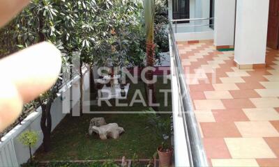 For RENT : House Nana / 3 Bedroom / 2 Bathrooms / 301 sqm / 150000 THB [4217276]