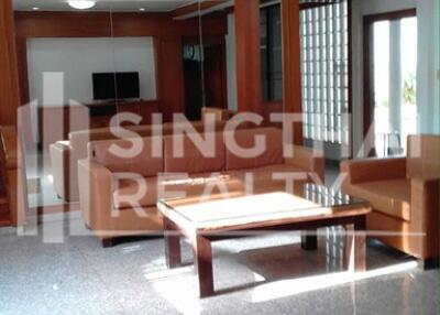 For RENT : House Nana / 3 Bedroom / 2 Bathrooms / 301 sqm / 150000 THB [4217276]