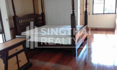 For RENT : House Nana / 3 Bedroom / 2 Bathrooms / 301 sqm / 150000 THB [4217276]