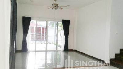 For RENT : House Phromphong / 4 Bedroom / 7 Bathrooms / 351 sqm / 150000 THB [4949822]