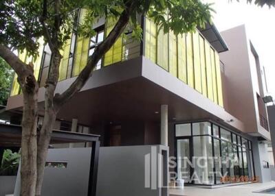 For RENT : House Thonglor / 3 Bedroom / 3 Bathrooms / 331 sqm / 150000 THB [5122463]