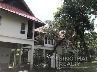 For RENT : House Ekkamai / 4 Bedroom / 4 Bathrooms / 351 sqm / 150000 THB [5311019]