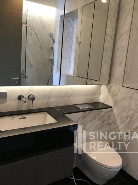 For RENT : Saladaeng One / 2 Bedroom / 2 Bathrooms / 113 sqm / 150000 THB [6227571]