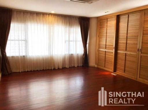 For RENT : Le Raffine Sukhumvit 24 / 3 Bedroom / 3 Bathrooms / 371 sqm / 150000 THB [6509450]