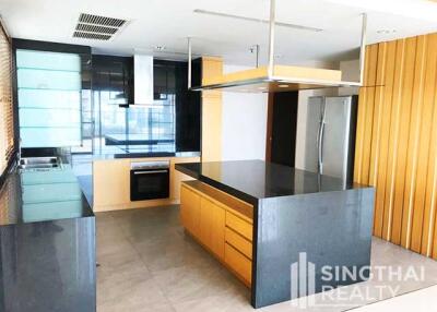 For RENT : Le Raffine Sukhumvit 24 / 3 Bedroom / 3 Bathrooms / 371 sqm / 150000 THB [6509450]