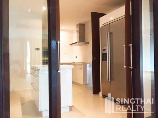 For RENT : Belgravia Residences / 4 Bedroom / 4 Bathrooms / 296 sqm / 150000 THB [6583290]