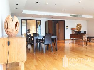 For RENT : Belgravia Residences / 4 Bedroom / 4 Bathrooms / 296 sqm / 150000 THB [6915256]