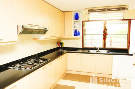 For RENT : G.M. Mansion / 4 Bedroom / 4 Bathrooms / 601 sqm / 145000 THB [7257130]