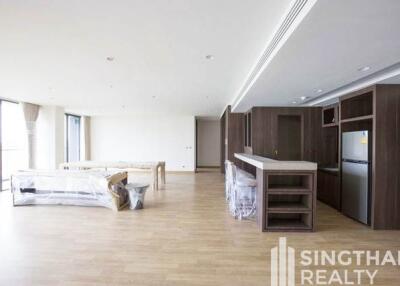 For RENT : Park Court Sukhumvit 77 / 3 Bedroom / 3 Bathrooms / 285 sqm / 150000 THB [7414230]