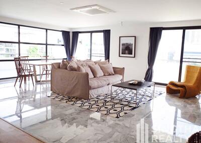 For RENT : Lily House / 3 Bedroom / 4 Bathrooms / 301 sqm / 150000 THB [7493804]