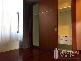 For RENT : House Ekkamai / 4 Bedroom / 4 Bathrooms / 561 sqm / 150000 THB [7537847]